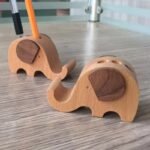 Wooden Animal Phone Stand - Image 3